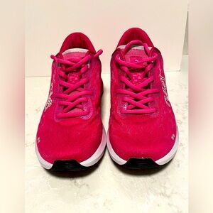 RYKA women’s size 8.5 Euphoria Run sneakers. Bright pink. Indoor use only